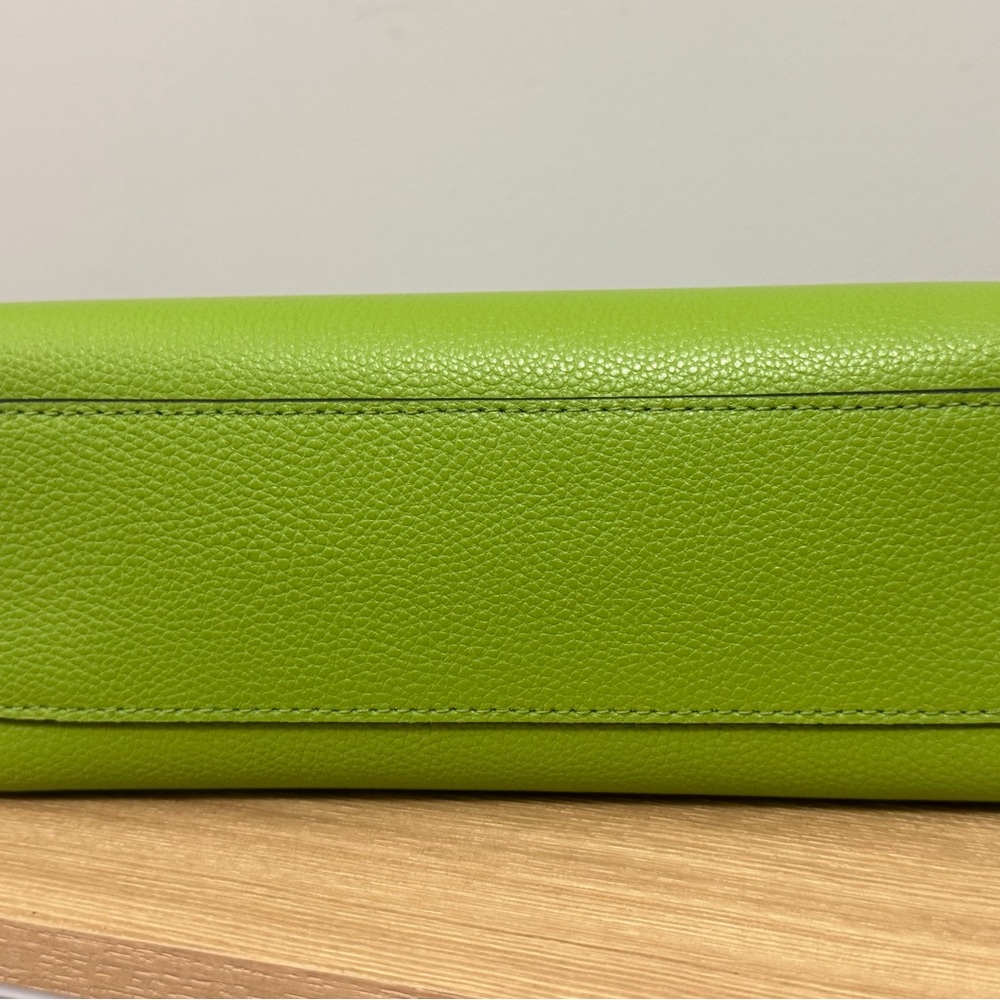 Marc Jacobs Green Pebbled Leather Tote Bag NWT
Easter Bag - Picture 13 of 15